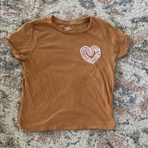 Old Navy Brown Short Sleeve Tee with Heart Design